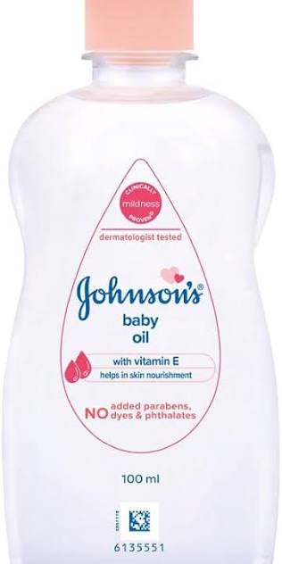 Johnsons Baby Oil With Vitamin E